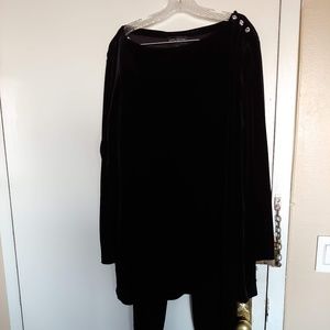 Elegant Ellen Tracy Black Velvet Tunic Pant Suit